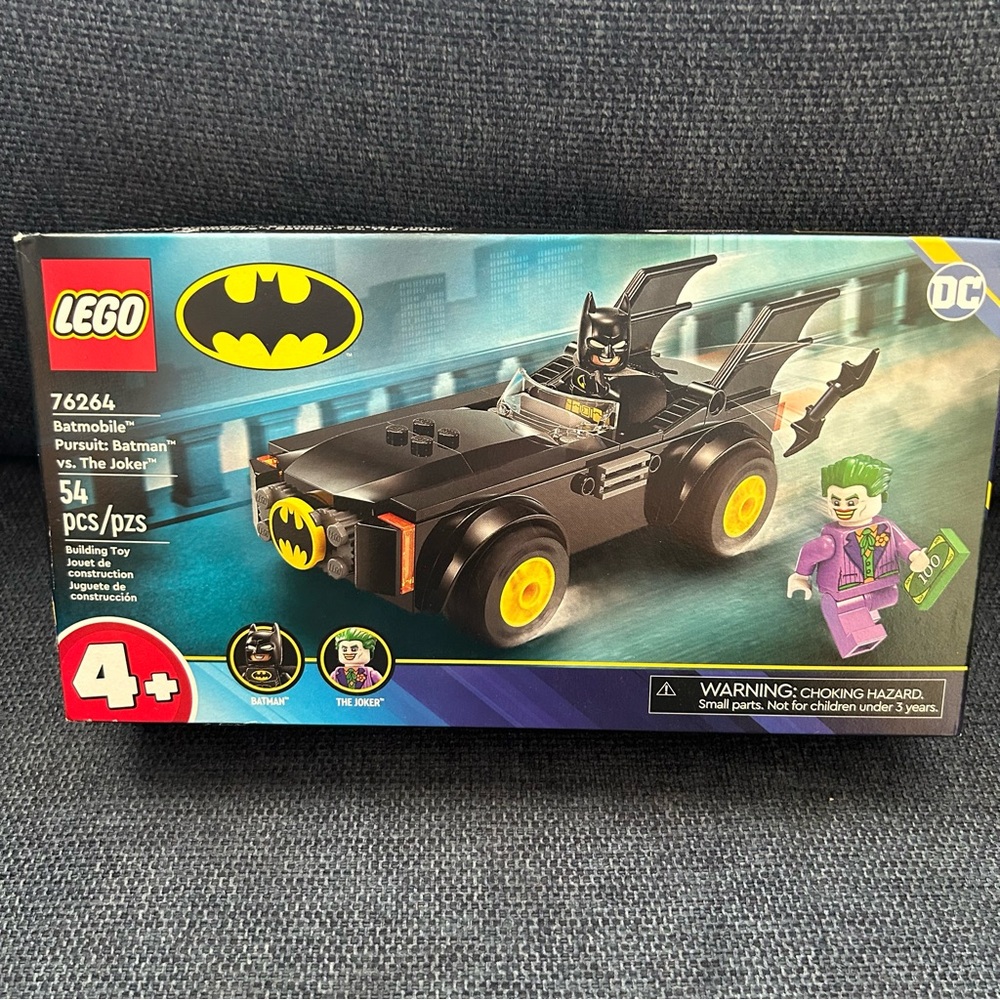 LEGO DC Batmobile Pursuit: Batman vs. The Joker 76264 DC Super Hero NIB